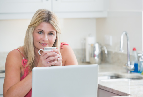 A woman finding information about IBS.